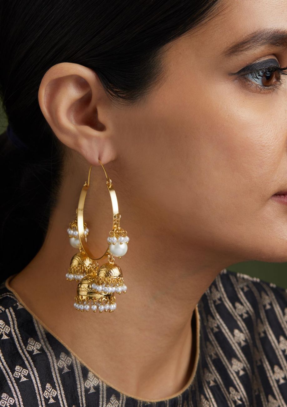 Hoop With 3 Golden Jhumki