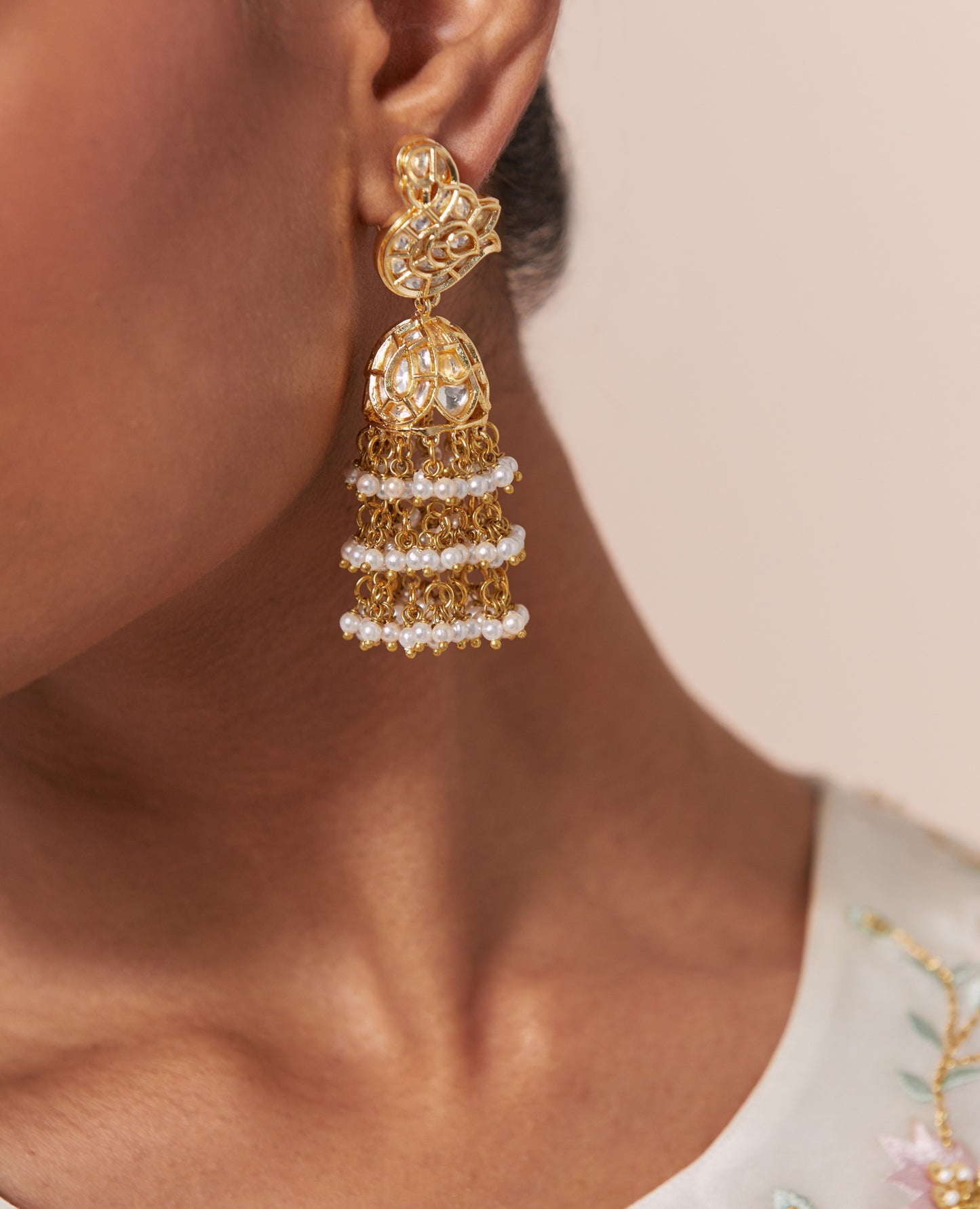 Kundan jhumki, pearls