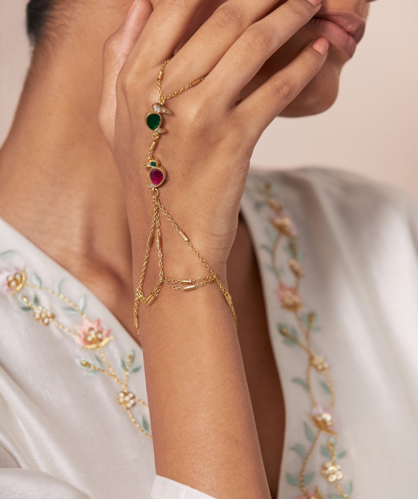 Golden chain, green+red bird