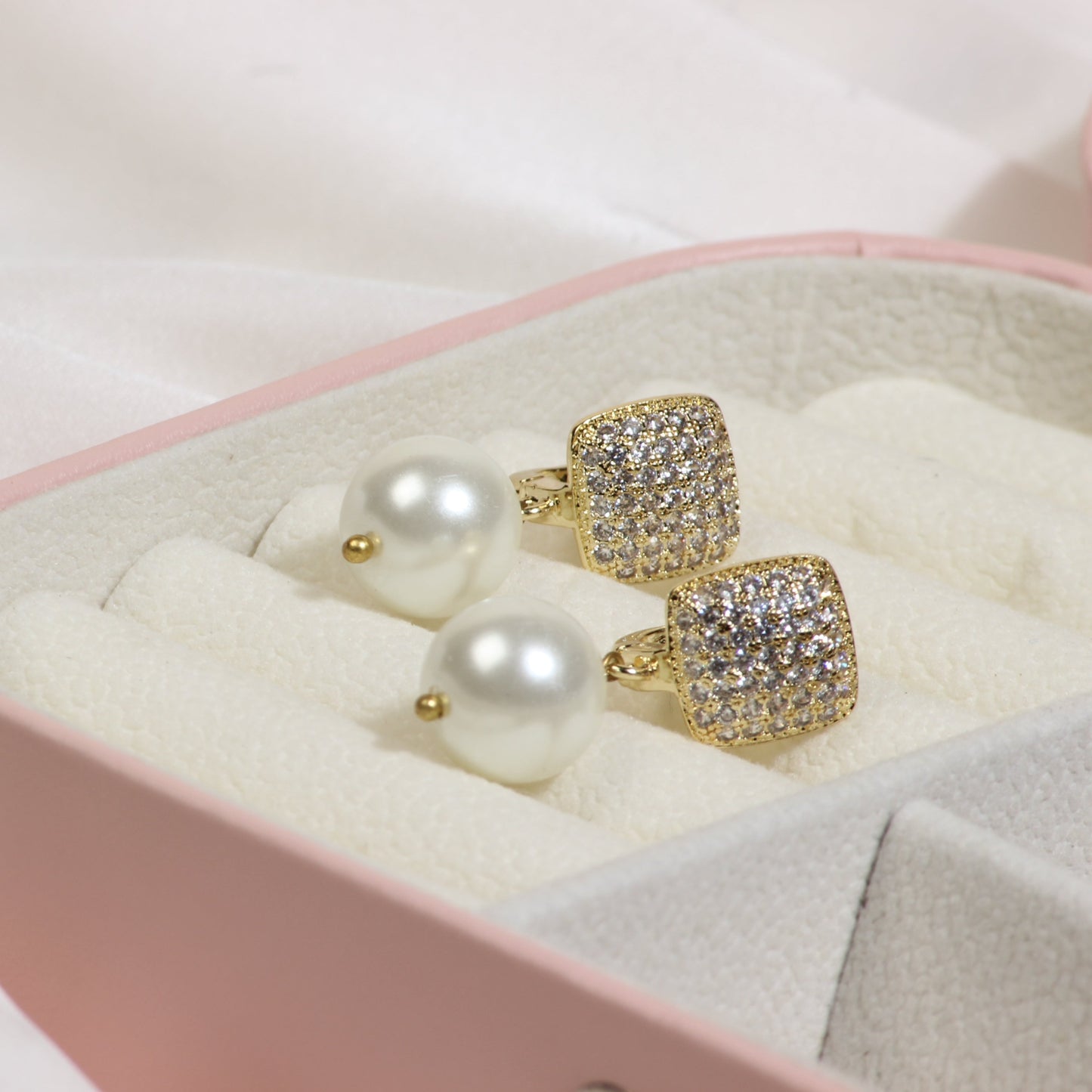 Pearl Studs