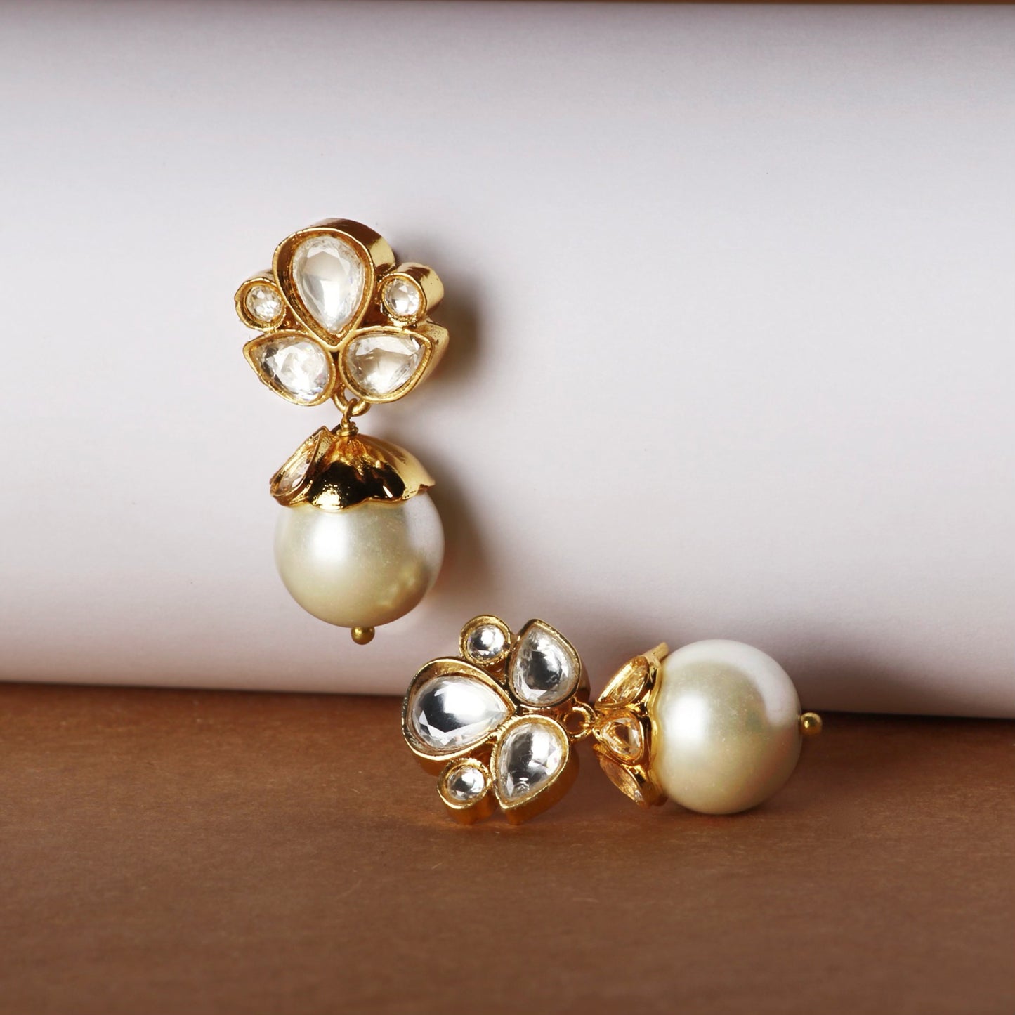 Flower Kundan Peal Earrings