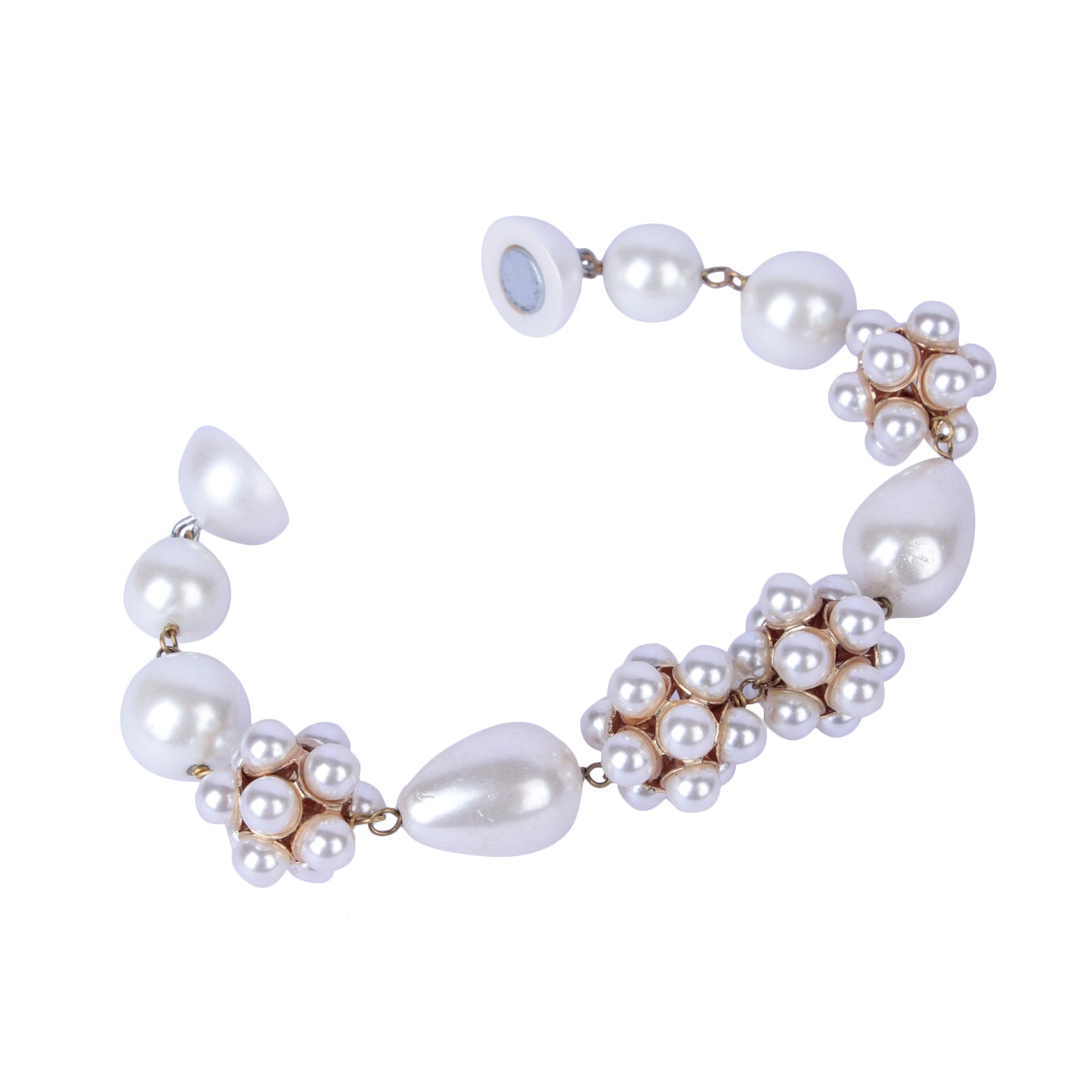 Motiya Magnetic Clasp Bracelet