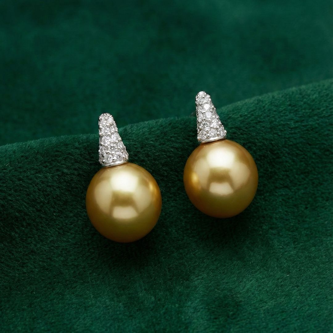 Tripod Golden Pearl Earrings