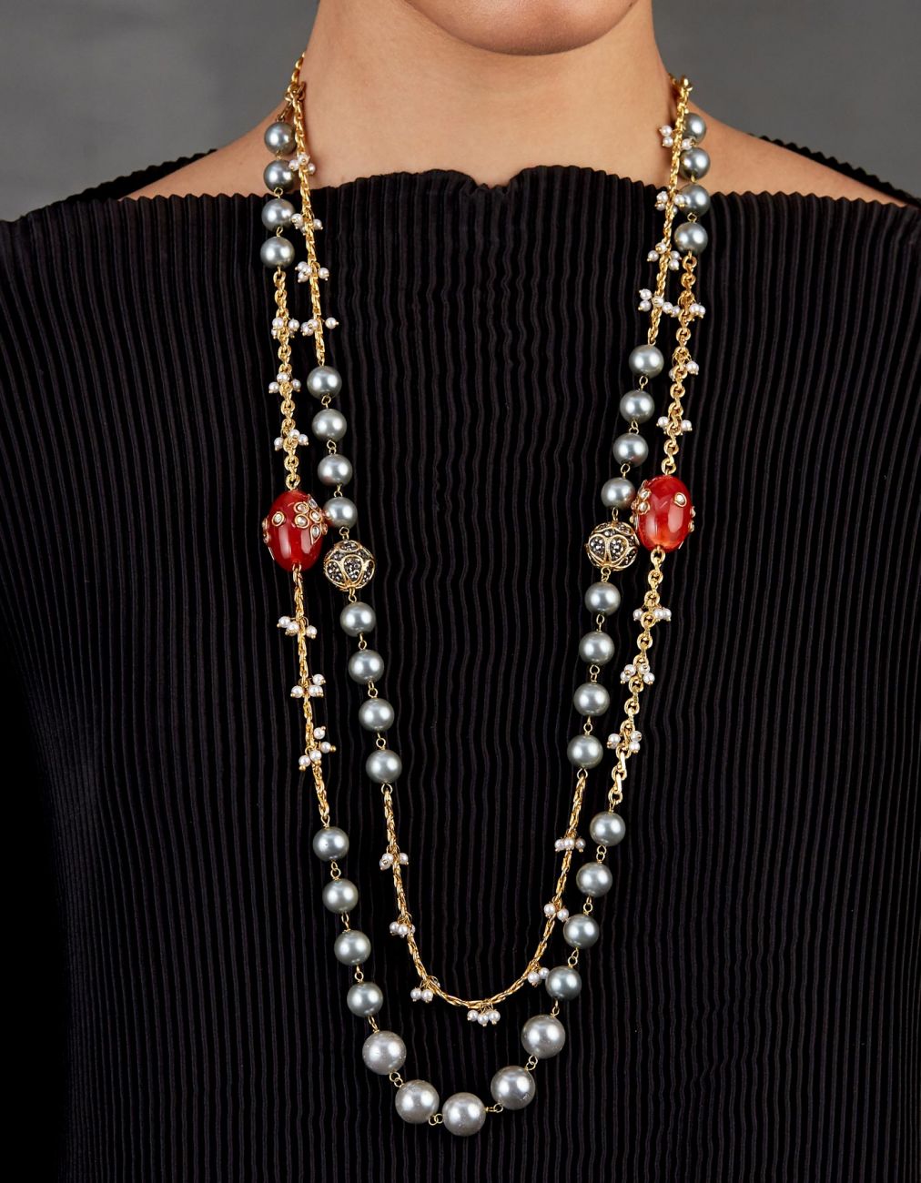 White & Grey Pearl Necklace