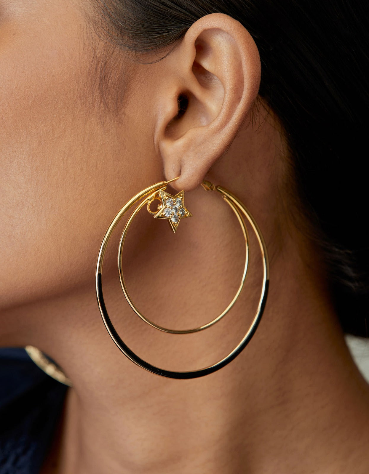 Black Golden Hoop