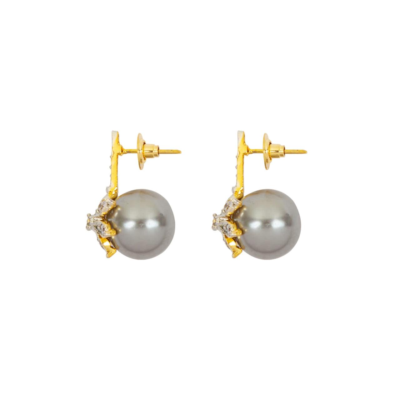 Moira Pearl Earrings