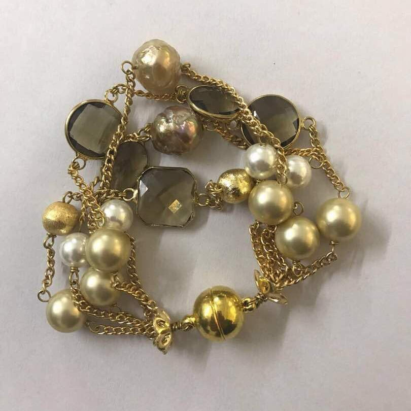 Smokey Quartz Pearls Magnet Bracelet