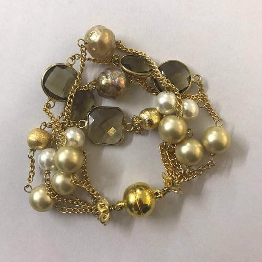 Smokey Quartz Pearls Magnet Bracelet